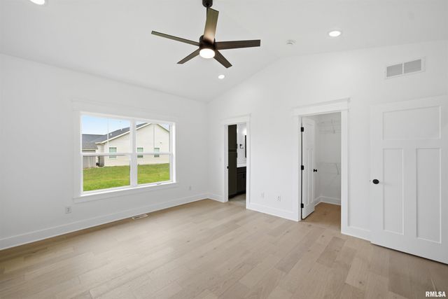1315 W HILLCREST Drive, Chillicothe, IL 61523