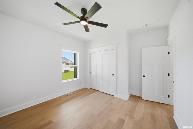1315 W HILLCREST Drive, Chillicothe, IL 61523