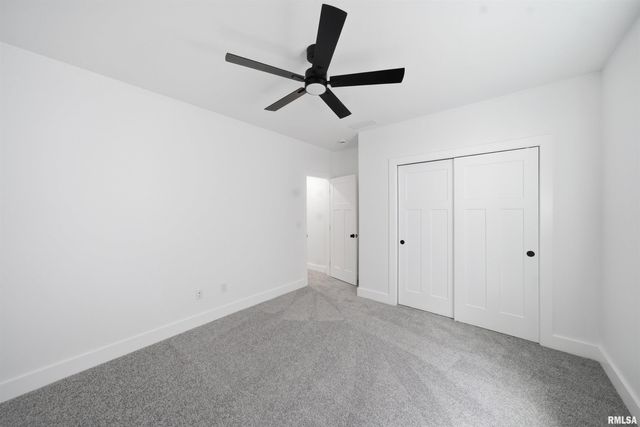 1315 W HILLCREST Drive, Chillicothe, IL 61523