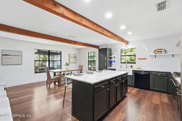 355 19TH Street, Atlantic Beach, FL 32233