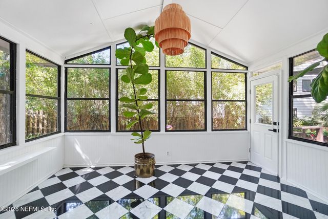 355 19TH Street, Atlantic Beach, FL 32233