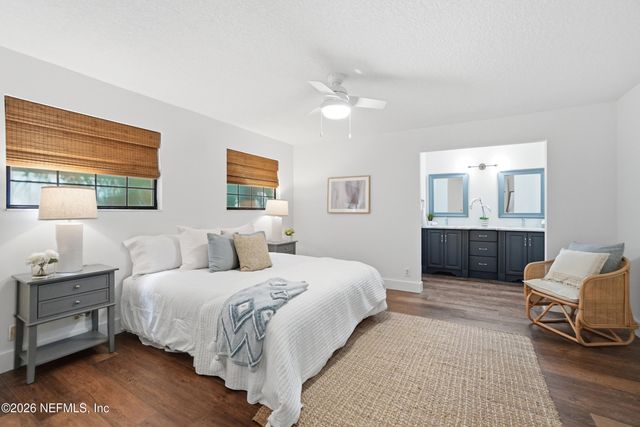 355 19TH Street, Atlantic Beach, FL 32233