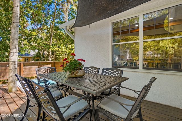 355 19TH Street, Atlantic Beach, FL 32233