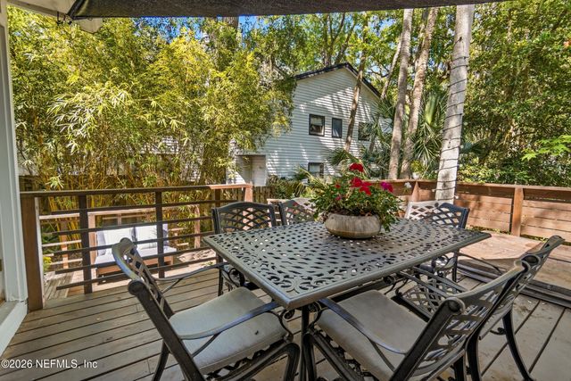 355 19TH Street, Atlantic Beach, FL 32233