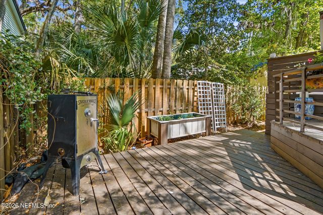 355 19TH Street, Atlantic Beach, FL 32233