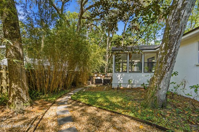 355 19TH Street, Atlantic Beach, FL 32233