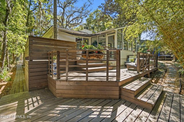 355 19TH Street, Atlantic Beach, FL 32233