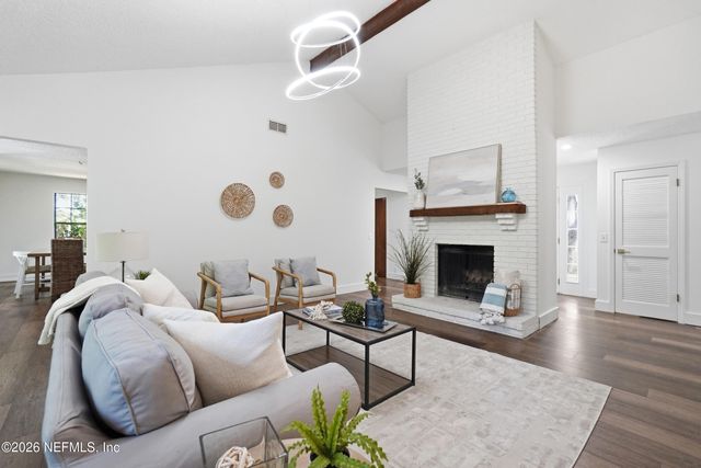 355 19TH Street, Atlantic Beach, FL 32233