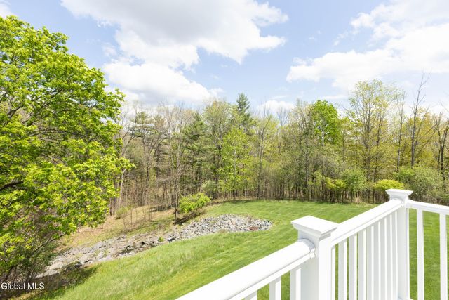24 Brinker Way, Colonie, NY 12211