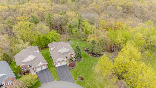 24 Brinker Way, Colonie, NY 12211