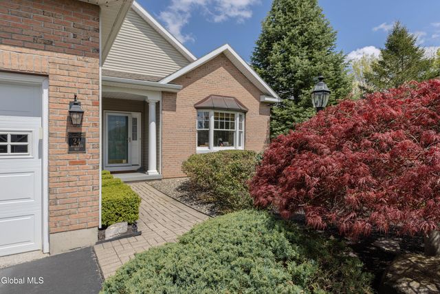 24 Brinker Way, Colonie, NY 12211