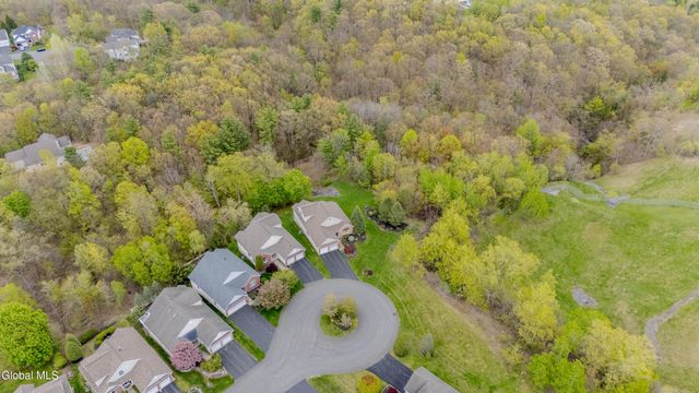 24 Brinker Way, Colonie, NY 12211