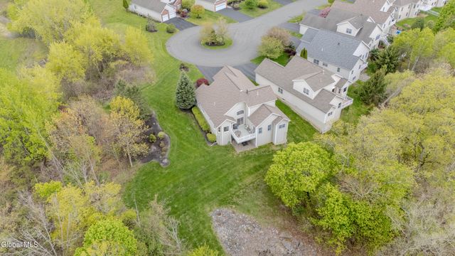 24 Brinker Way, Colonie, NY 12211