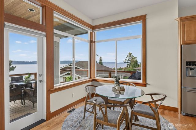 6652 Waterton Circle, Mukilteo, WA 98275