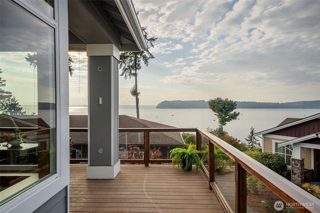 6652 Waterton Circle, Mukilteo, WA 98275