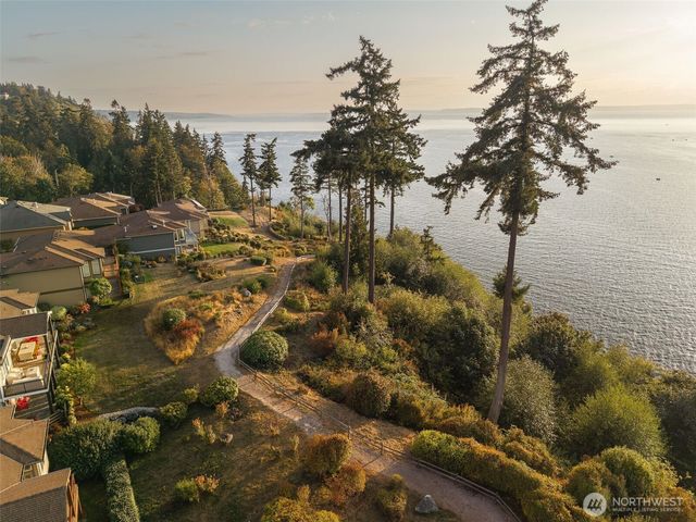 6652 Waterton Circle, Mukilteo, WA 98275