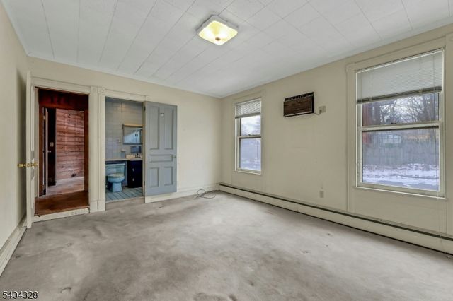 16 N Mountain Ave, Montclair Twp., NJ 07042