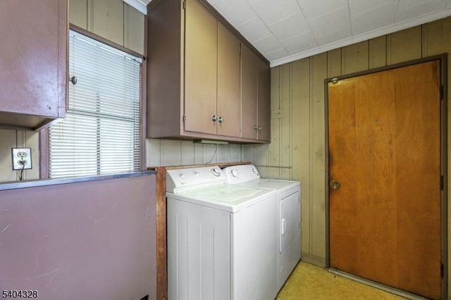 16 N Mountain Ave, Montclair Twp., NJ 07042