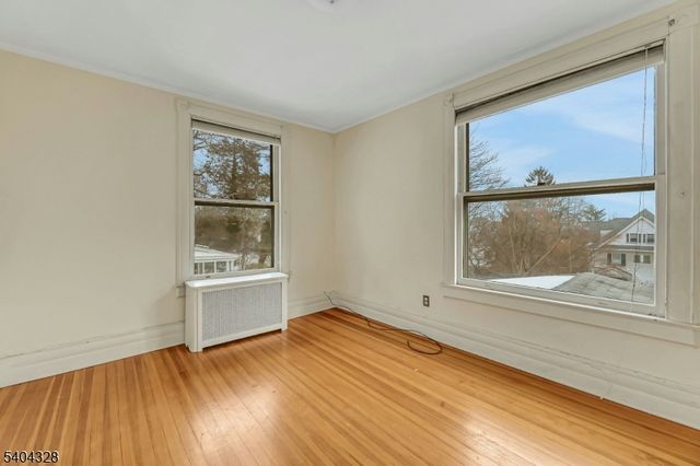 16 N Mountain Ave, Montclair Twp., NJ 07042