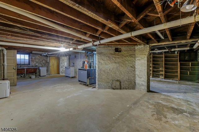 16 N Mountain Ave, Montclair Twp., NJ 07042