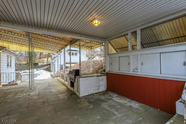 16 N Mountain Ave, Montclair Twp., NJ 07042