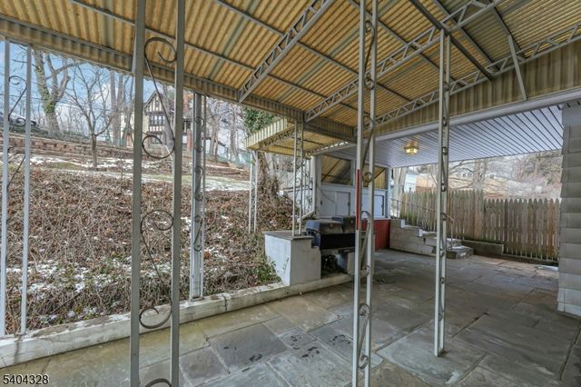 16 N Mountain Ave, Montclair Twp., NJ 07042