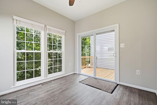 45598 GRAND CENTRAL SQ, Sterling, VA 20166