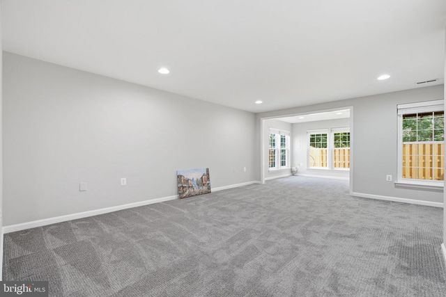 45598 GRAND CENTRAL SQ, Sterling, VA 20166