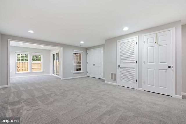 45598 GRAND CENTRAL SQ, Sterling, VA 20166