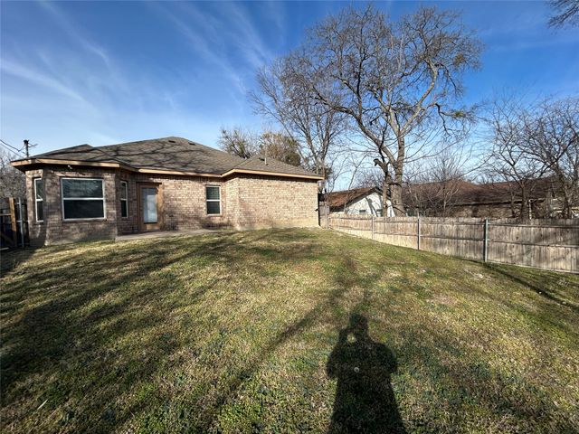 8225 Richard Street, White Settlement, TX 76108