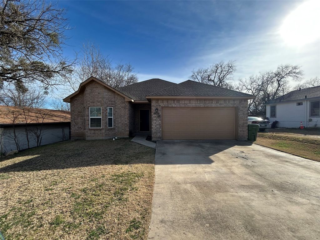 8225 Richard Street, White Settlement, TX 76108