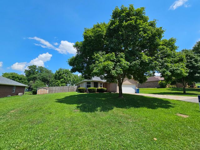 406 Kadee Drive, Crane, MO 65633