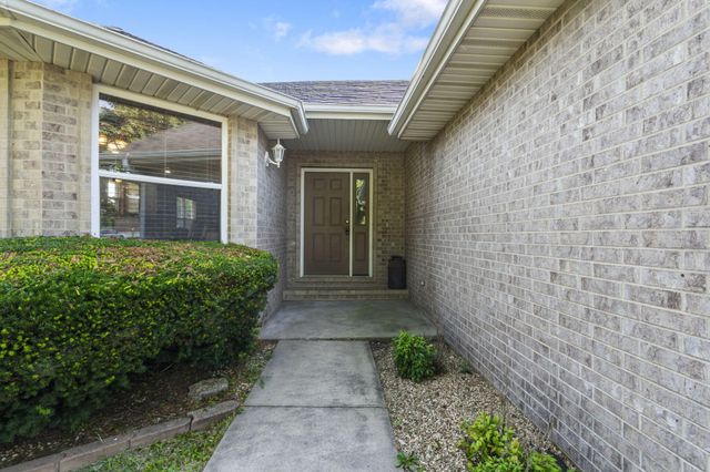 406 Kadee Drive, Crane, MO 65633