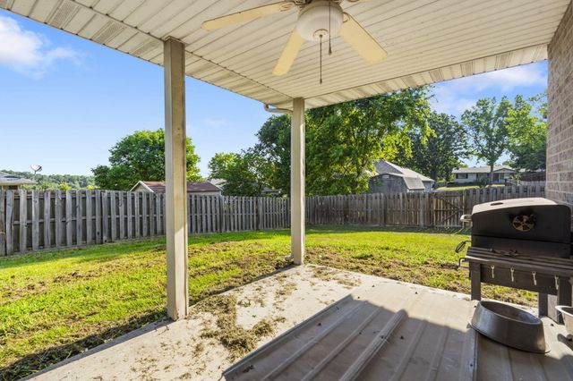 406 Kadee Drive, Crane, MO 65633