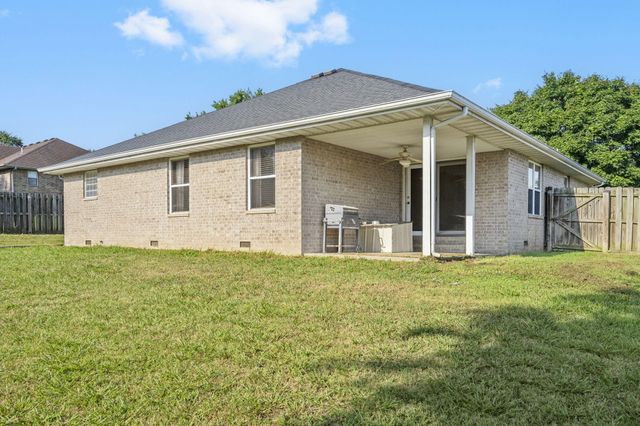 406 Kadee Drive, Crane, MO 65633