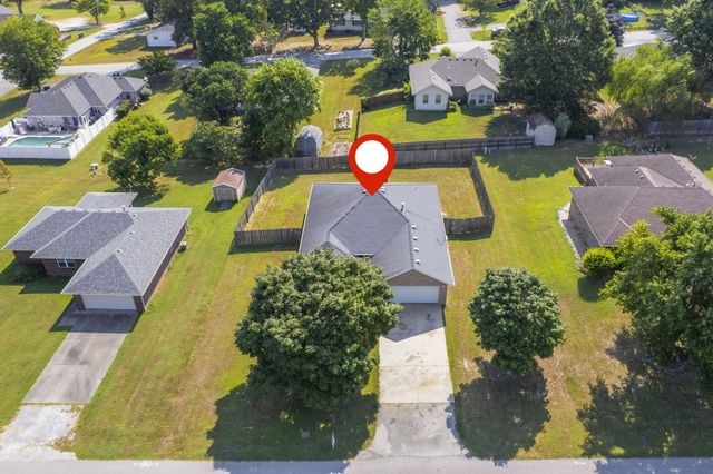 406 Kadee Drive, Crane, MO 65633