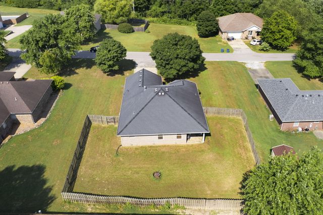 406 Kadee Drive, Crane, MO 65633