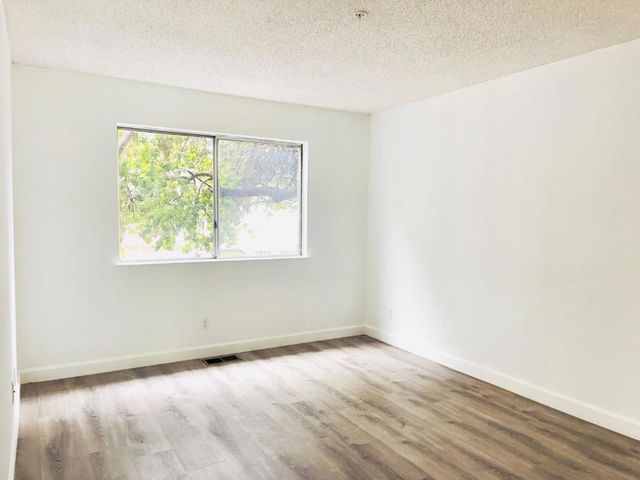 25164 Copa Del Oro Drive Drive 104, Hayward, CA 94545