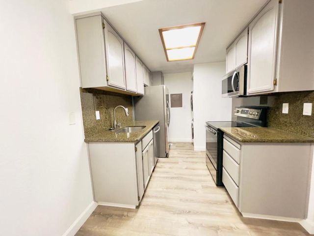 25164 Copa Del Oro Drive Drive 104, Hayward, CA 94545