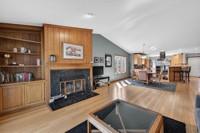 5316 Lighthouse Bay Drive, Madison, WI 53704