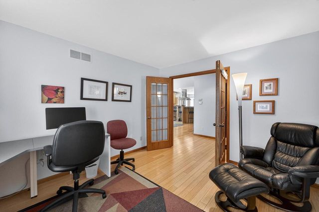 5316 Lighthouse Bay Drive, Madison, WI 53704