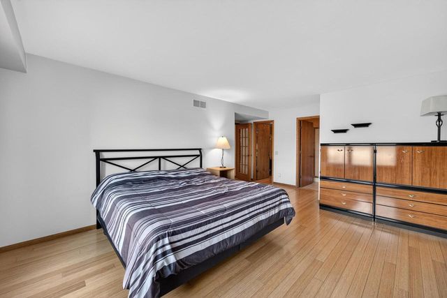 5316 Lighthouse Bay Drive, Madison, WI 53704