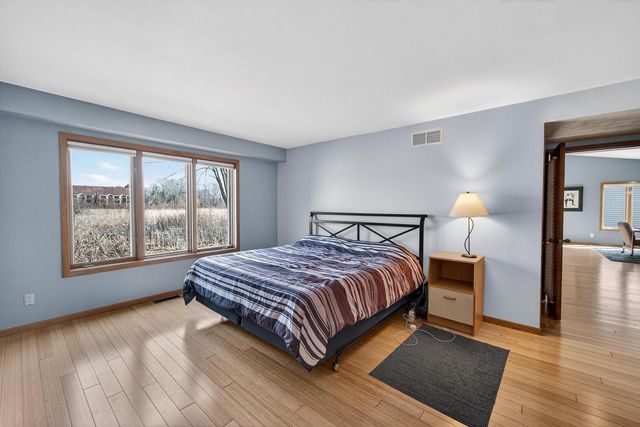 5316 Lighthouse Bay Drive, Madison, WI 53704