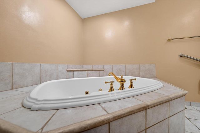 5316 Lighthouse Bay Drive, Madison, WI 53704