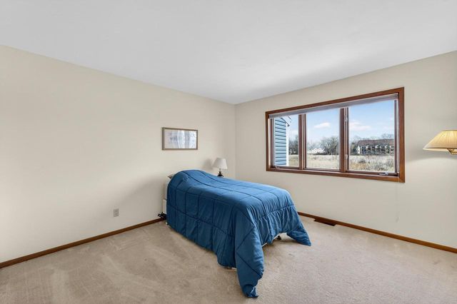 5316 Lighthouse Bay Drive, Madison, WI 53704