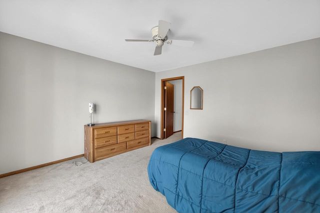 5316 Lighthouse Bay Drive, Madison, WI 53704