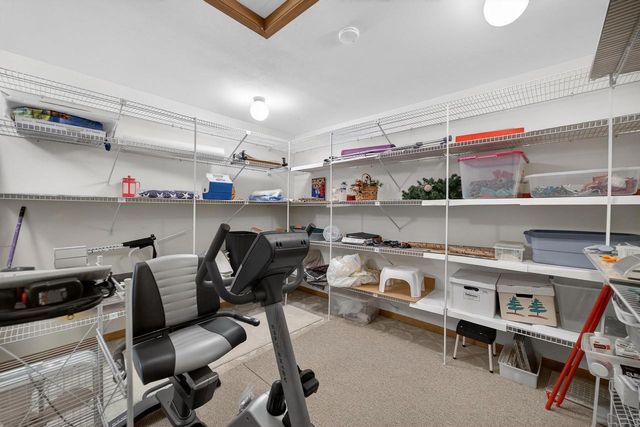 5316 Lighthouse Bay Drive, Madison, WI 53704