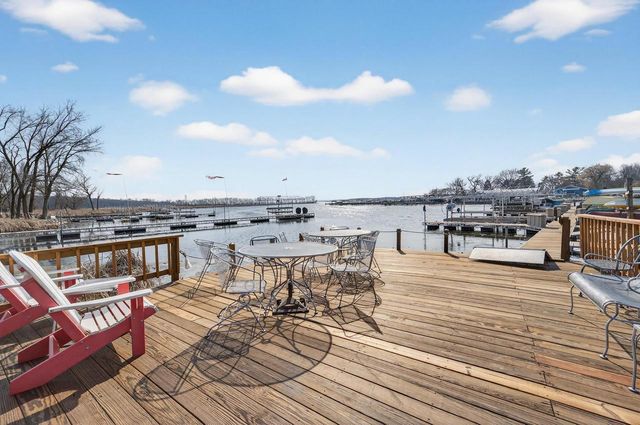 5316 Lighthouse Bay Drive, Madison, WI 53704