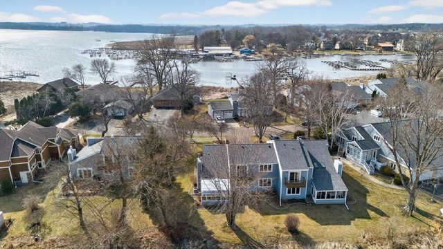 5316 Lighthouse Bay Drive, Madison, WI 53704