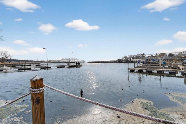 5316 Lighthouse Bay Drive, Madison, WI 53704